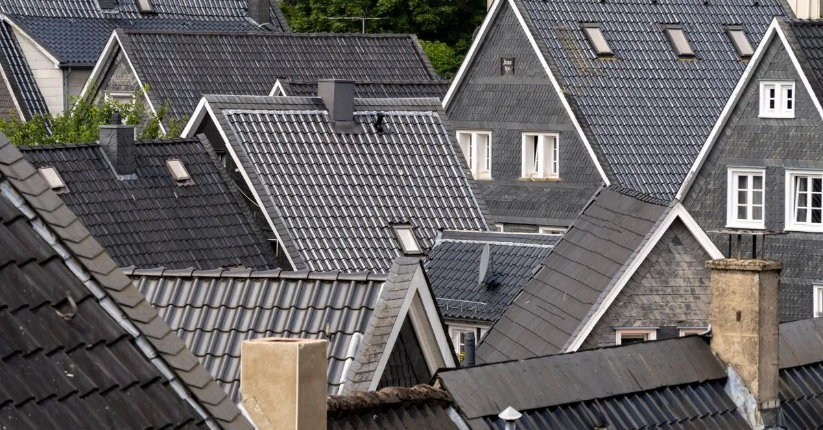 découvrez le rôle de l’écran sous-toiture, ses différents types et les critères pour choisir une protection durable contre l’humidité et les intempéries.